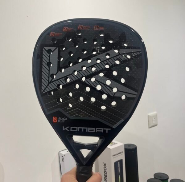 Kombat Black MK.III - Reparada Kombat Black MK.III - Reparada