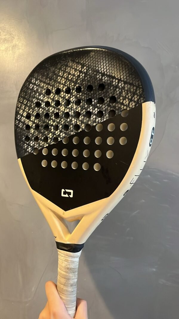 R-021225-04 3 Sixty Flux CF 2024 - Reparada