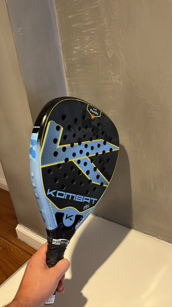 Kombat IA-63 Pampa - Reparada