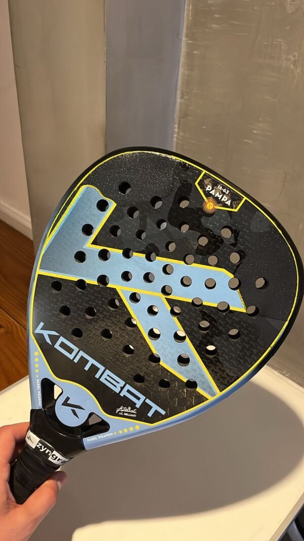 Kombat IA-63 Pampa - Reparada