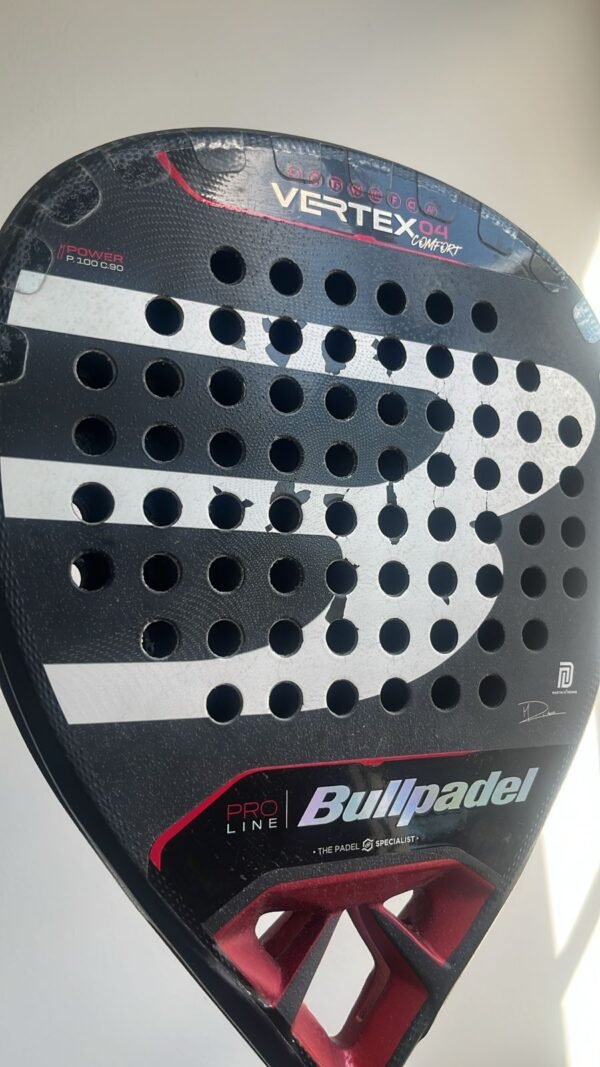 R-010426-07 1 Bullpadel Vertex 04 Comfort 24 - Reparada
