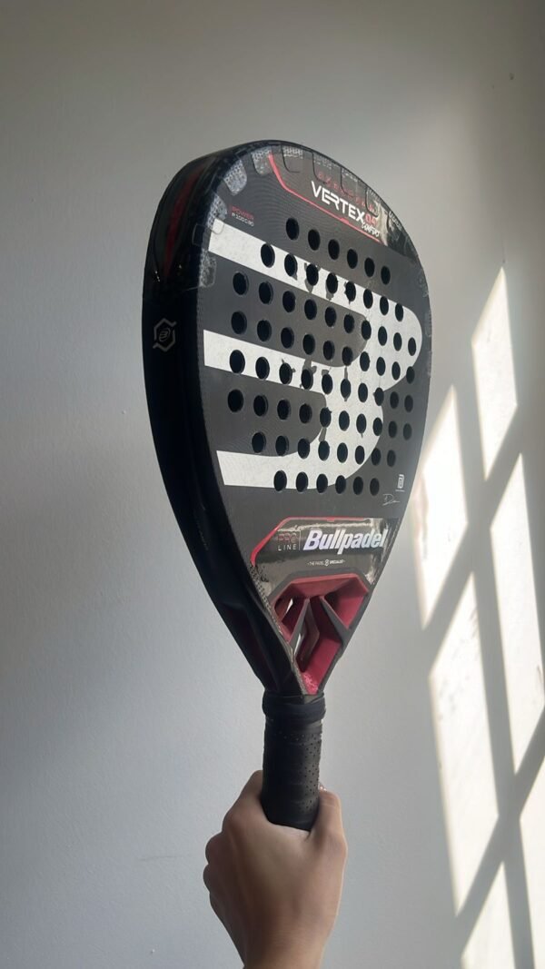 R-010426-07 2 Bullpadel Vertex 04 Comfort 24 - Reparada