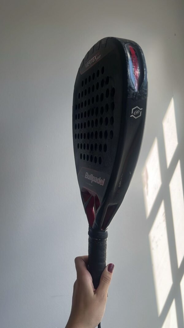 R-010426-07 3 Bullpadel Vertex 04 Comfort 24 - Reparada