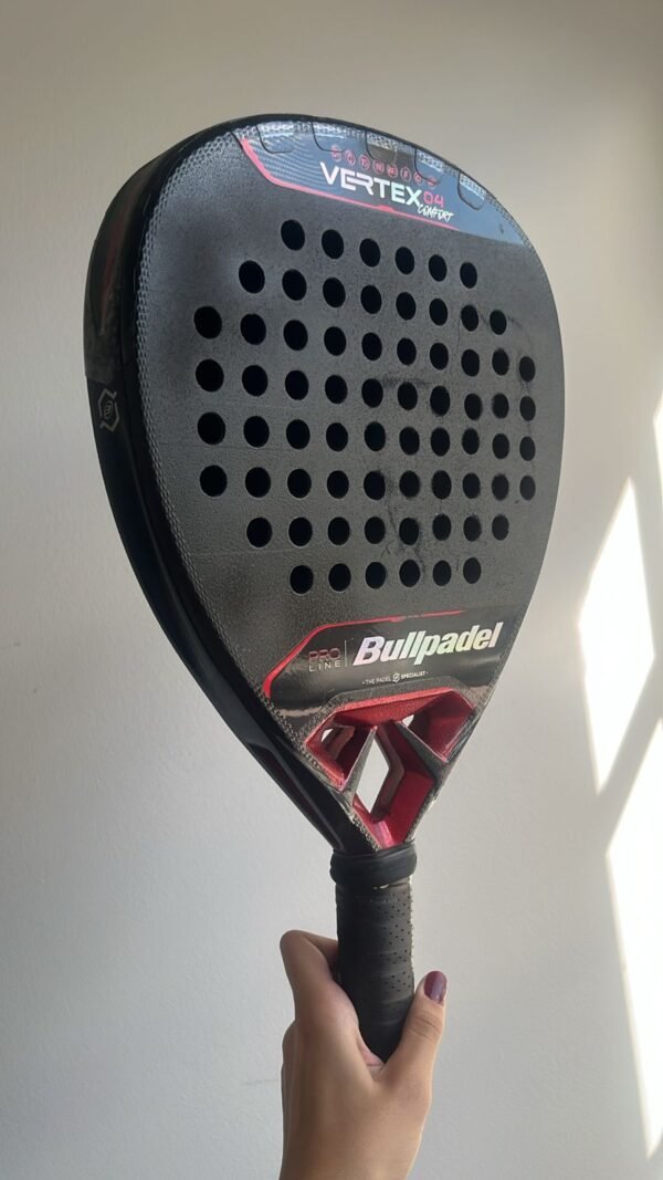R-010426-07 5 Bullpadel Vertex 04 Comfort 24 - Reparada