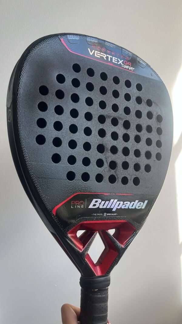 R-010426-07 6 Bullpadel Vertex 04 Comfort 24 - Reparada