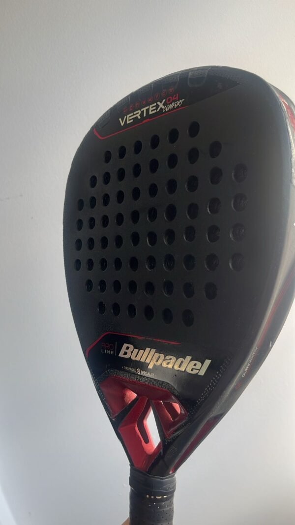 R-010426-07 7 Bullpadel Vertex 04 Comfort 24 - Reparada